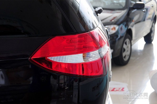 2013款 2.4L 手動豪華型