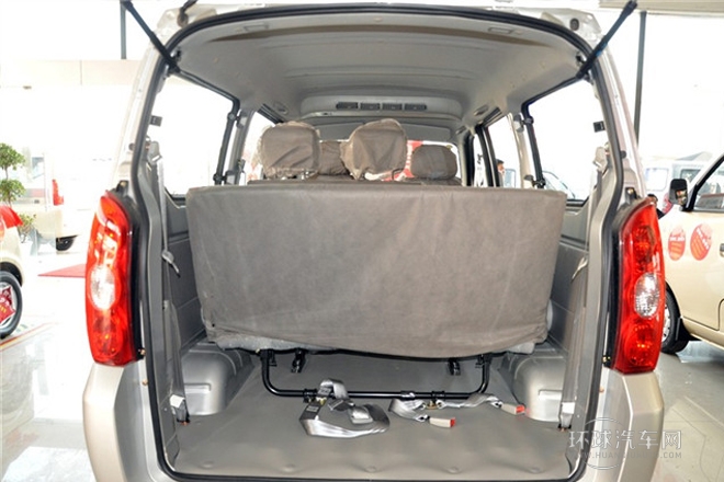 2011款 1.0L豪華型LF465Q5