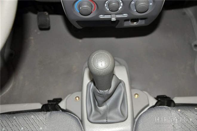 2011款 1.0L豪華型LF465Q5