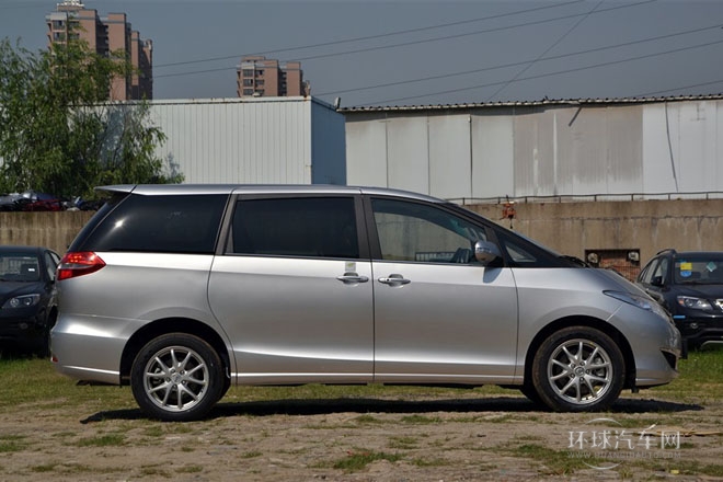 2013款 2.4L 手動尊貴型