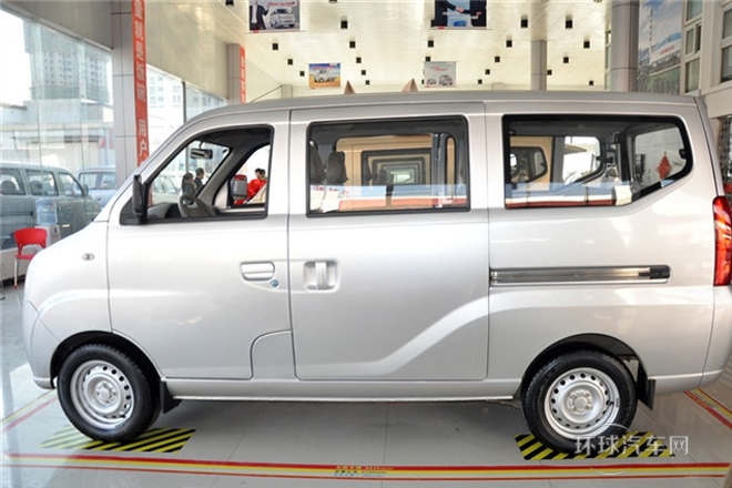 2011款 1.0L豪華型LF465Q5