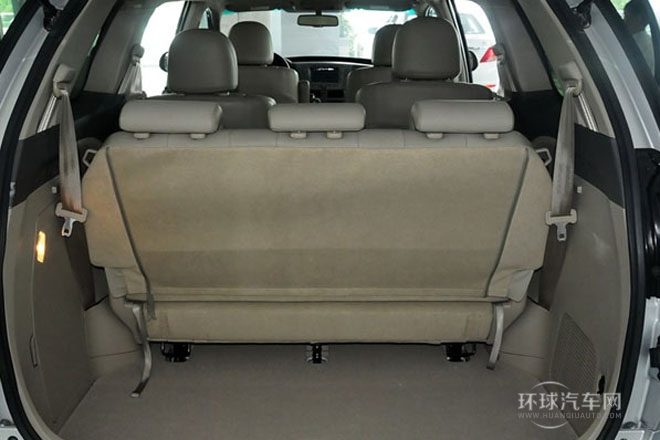 2013款 2.4L 手動尊貴型