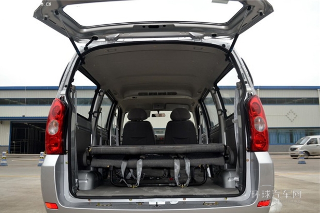 2011款 1.0L豪華型LF466Q