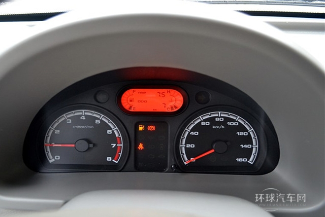 2011款 1.0L豪華型LF466Q