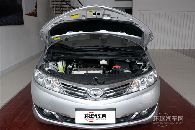 2013款 2.4L 自動尊貴型