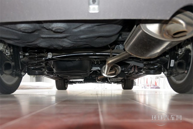 2013款 2.4L 自動(dòng)尊貴型