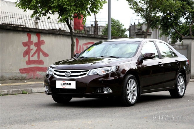 2013款 1.5TI 手動尊貴型