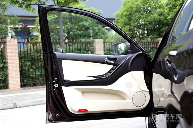 2013款 1.5TI 手動尊貴型