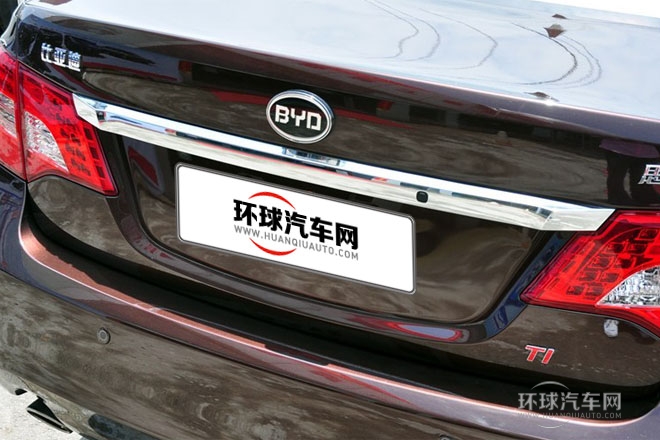 2013款 1.5TI 手動(dòng)尊享型