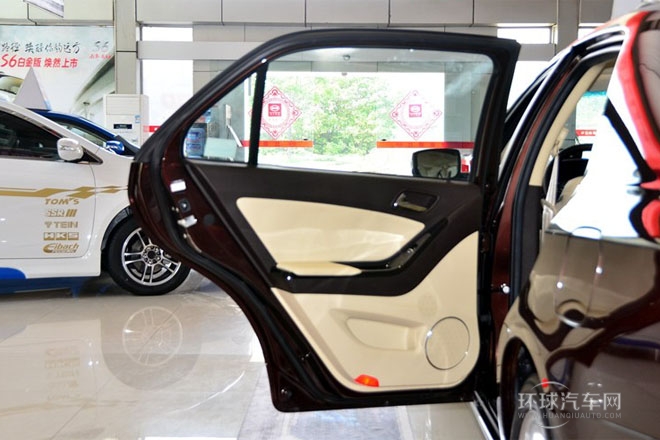 2013款 1.5TI 手動(dòng)尊享型