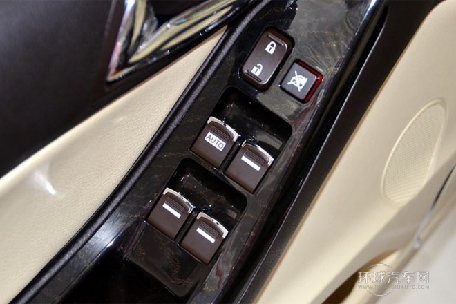 2013款 1.5TI 手動尊享型