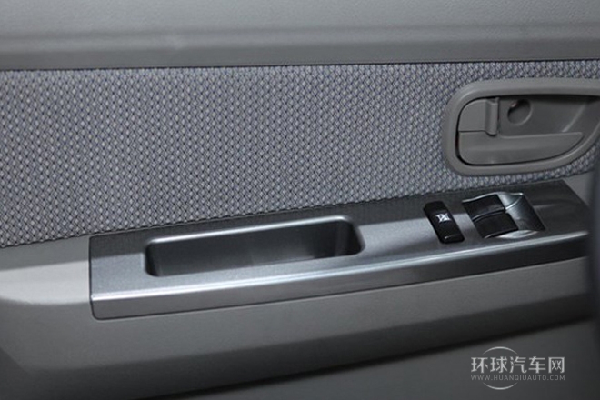 2011款 1.3L豪華型