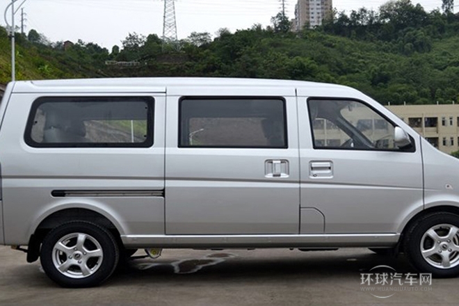 2011款 1.3L豪華型