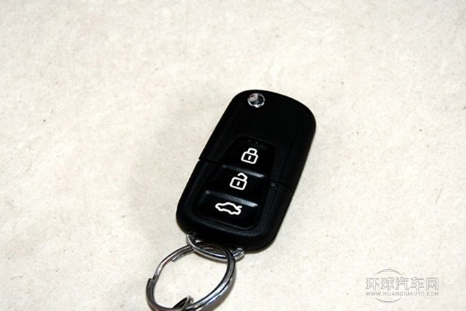 2013款 1.8L 冠軍版