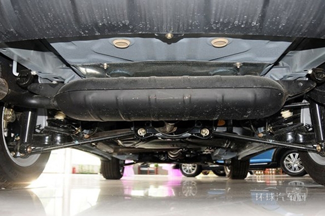 2013款 1.8L 冠軍版