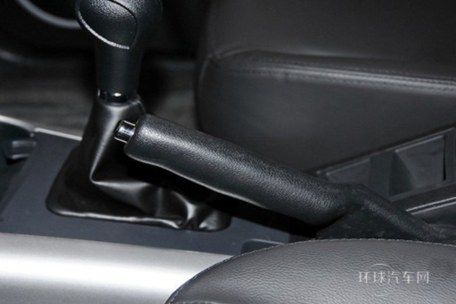 2013款 1.8L 冠軍版