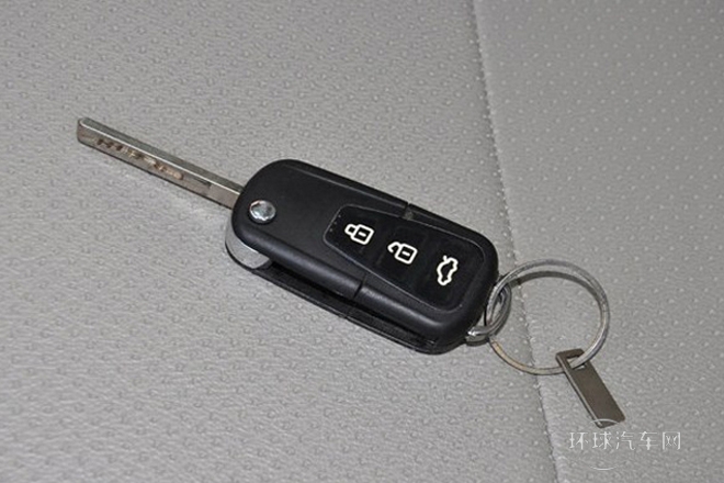 2012款 1.8L 標準型