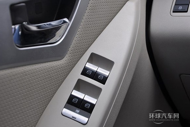 2012款 發(fā)現(xiàn)版 1.8L 舒適型