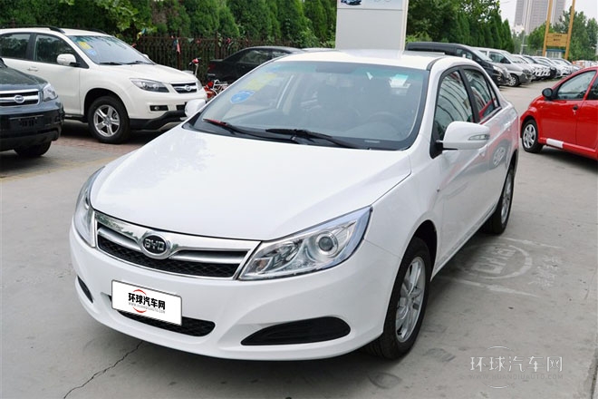 2014款 1.5L 手動(dòng)舒適型