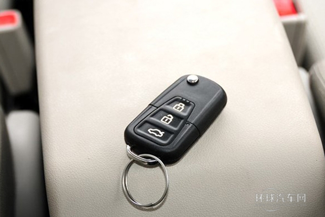 2012款 發現版 1.8L 豪華型