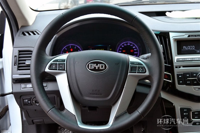 2014款 1.5L 手動(dòng)舒適型