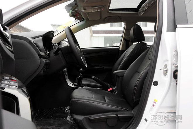 2014款 1.5L 手動舒適型