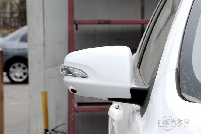 2014款 1.5L 手動(dòng)豪華型