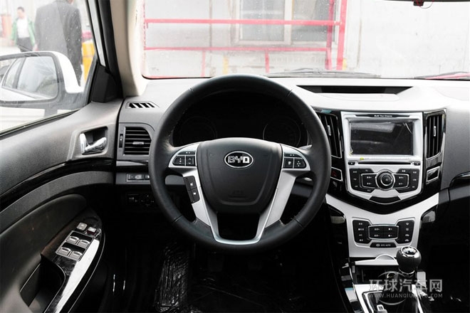 2014款 1.5L 手動(dòng)豪華型