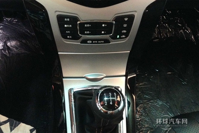 2014款 1.5L 手動尊貴型