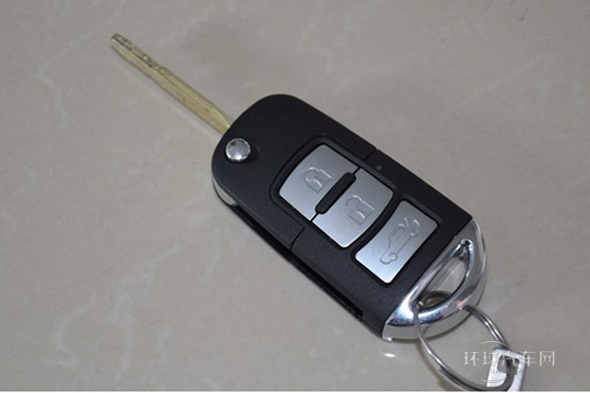 2014款 越級版 1.5L 標準型