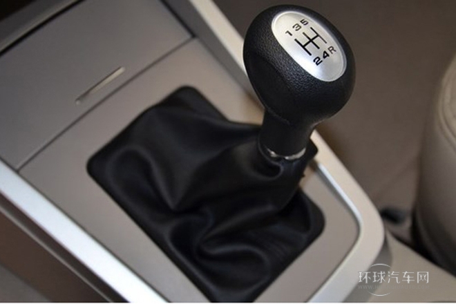 2014款 越級版 1.5L 標準型