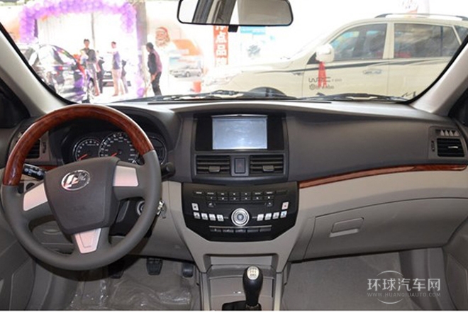 2014款 越級版 1.5L 標準型