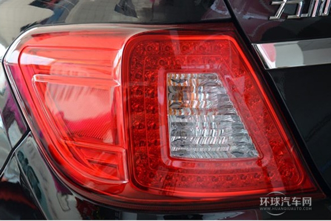 2014款 越級(jí)版 1.5L 標(biāo)準(zhǔn)型