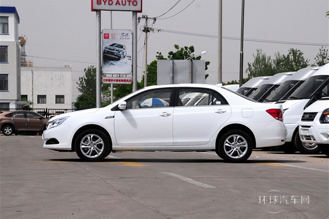 2014款 1.5TI 手動(dòng)豪華型