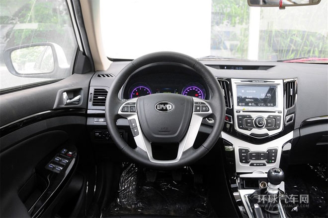 2014款 1.5TI 手動豪華型