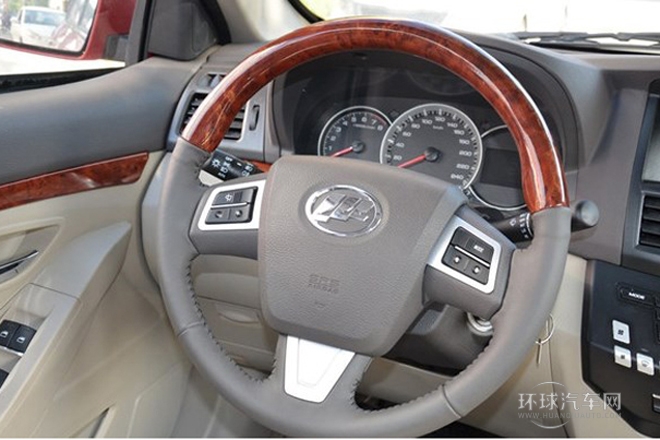 2014款 越級版 1.5L 豪華型