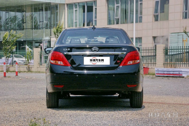 2014款 1.5TI 手動尊貴型