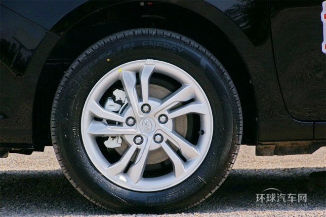 2014款 1.5TI 手動尊貴型