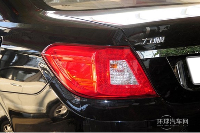 2013款 1.8L 舒雅豪華型