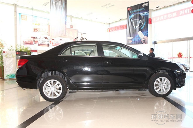 2013款 1.5L 手動(dòng)尊貴型