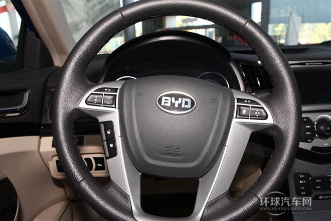 2013款 1.5TI 手動尊貴型