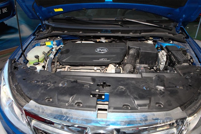 2013款 1.5TI 手動尊貴型