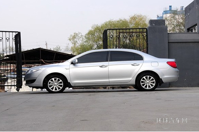 2013款 1.8L 豪華型EX