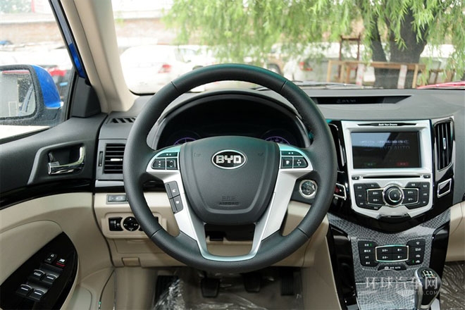 2012款 1.5L 手動豪華型