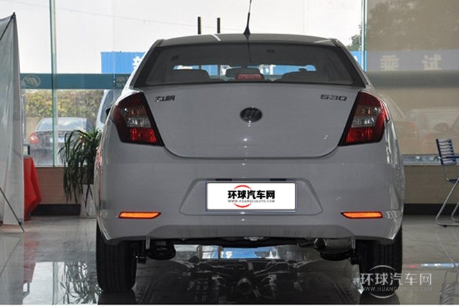 2014款 1.3L 手動標(biāo)準(zhǔn)型