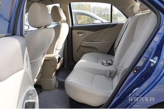 2014款 1.5L 手動標(biāo)準(zhǔn)型