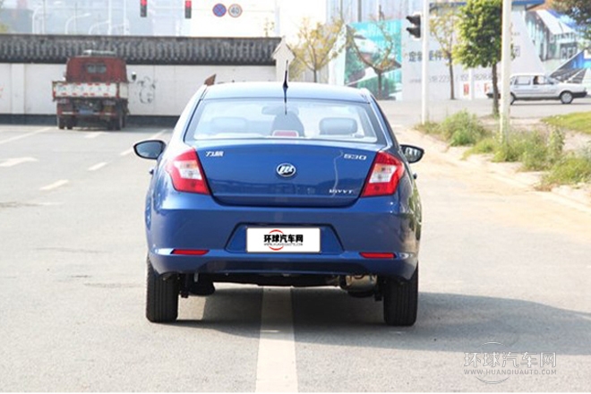 2014款 1.5L 手動標(biāo)準(zhǔn)型