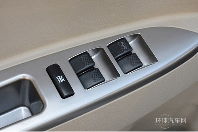 2014款 1.5L 手動豪華型