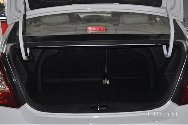 2014款 1.5L 手動(dòng)豪華型