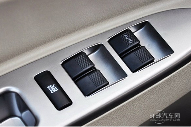 2014款 1.5L 手動旗艦型